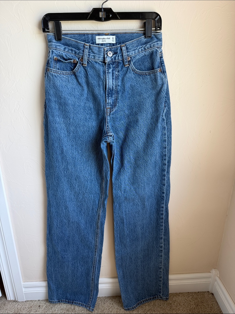 Abercrombie & Fitch Women's The Loose High Rise Jeans